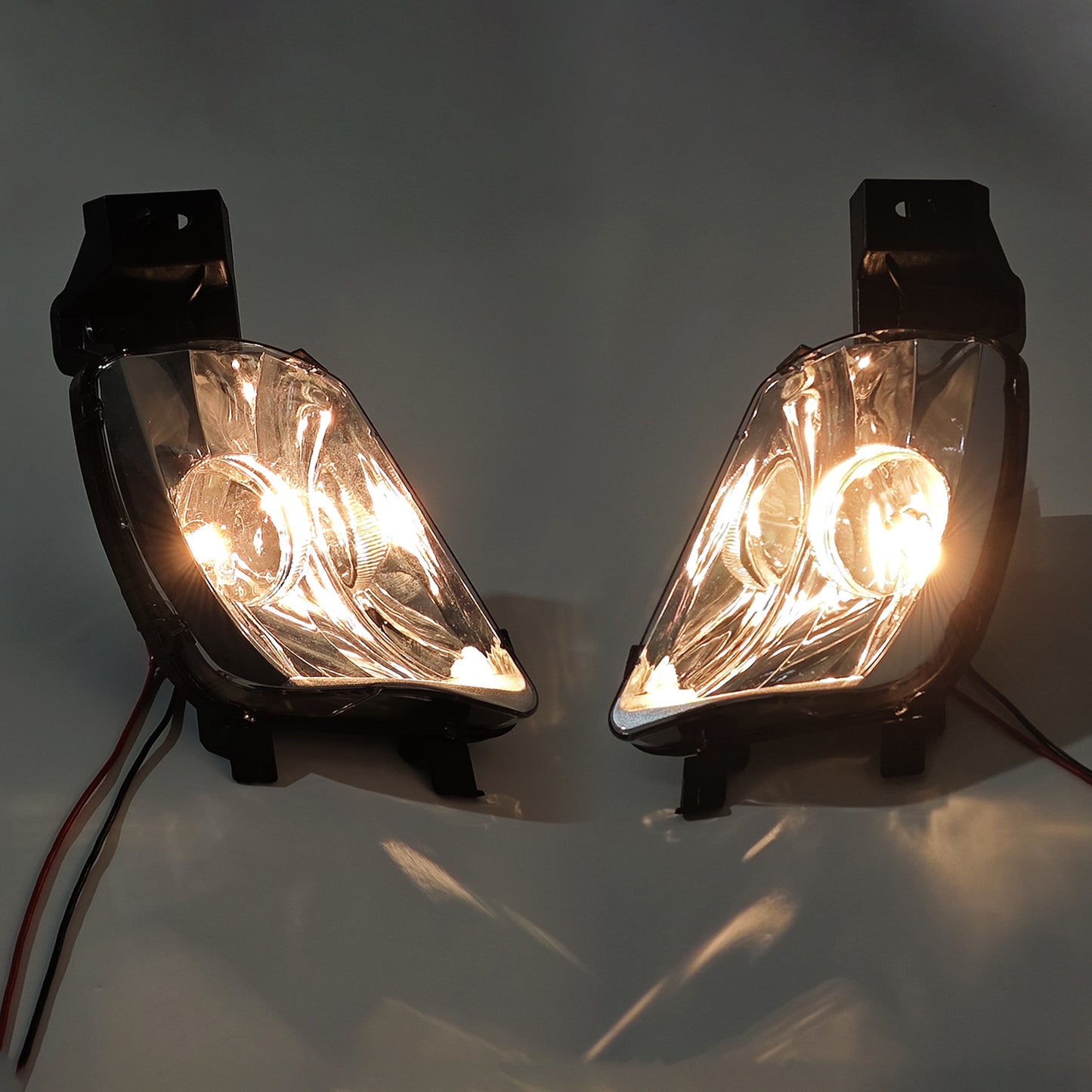 2008-2011 PEUGEOT 308 SW I Estate Van 4E 6208X5 9674041680 Front Left + Right Fog Light