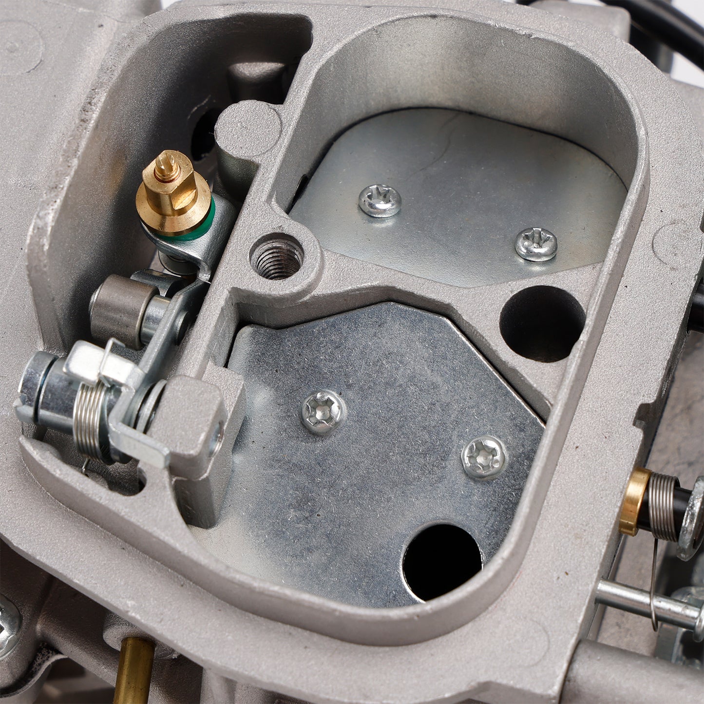 Toyota Hilux 2.7 LTR1997-2001 3RZ-F Carburetor 21100-75120