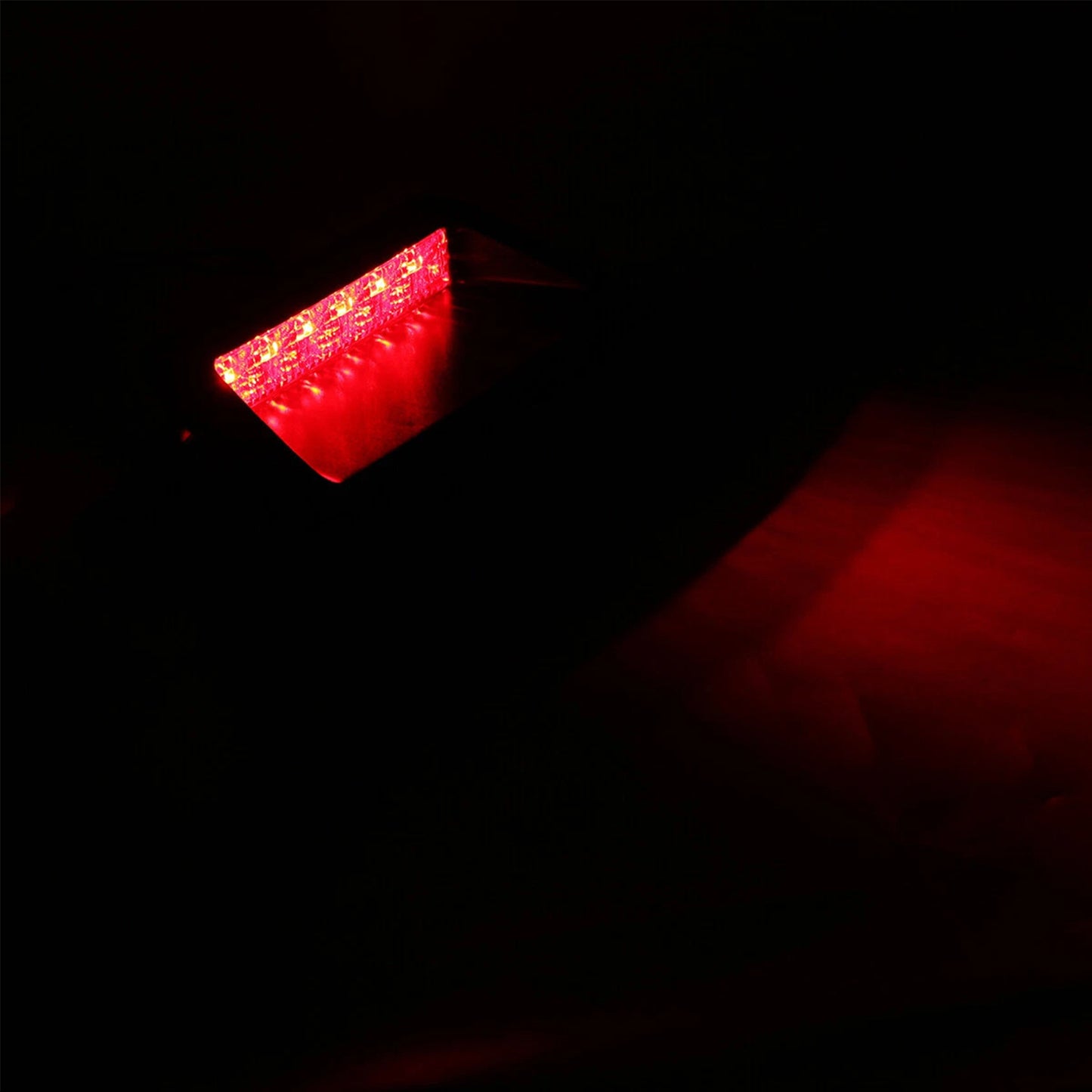 2005-2007 04805845AB Chrysler 300 300C LED Rear Third Brake Light High Mounted Stop Lamp