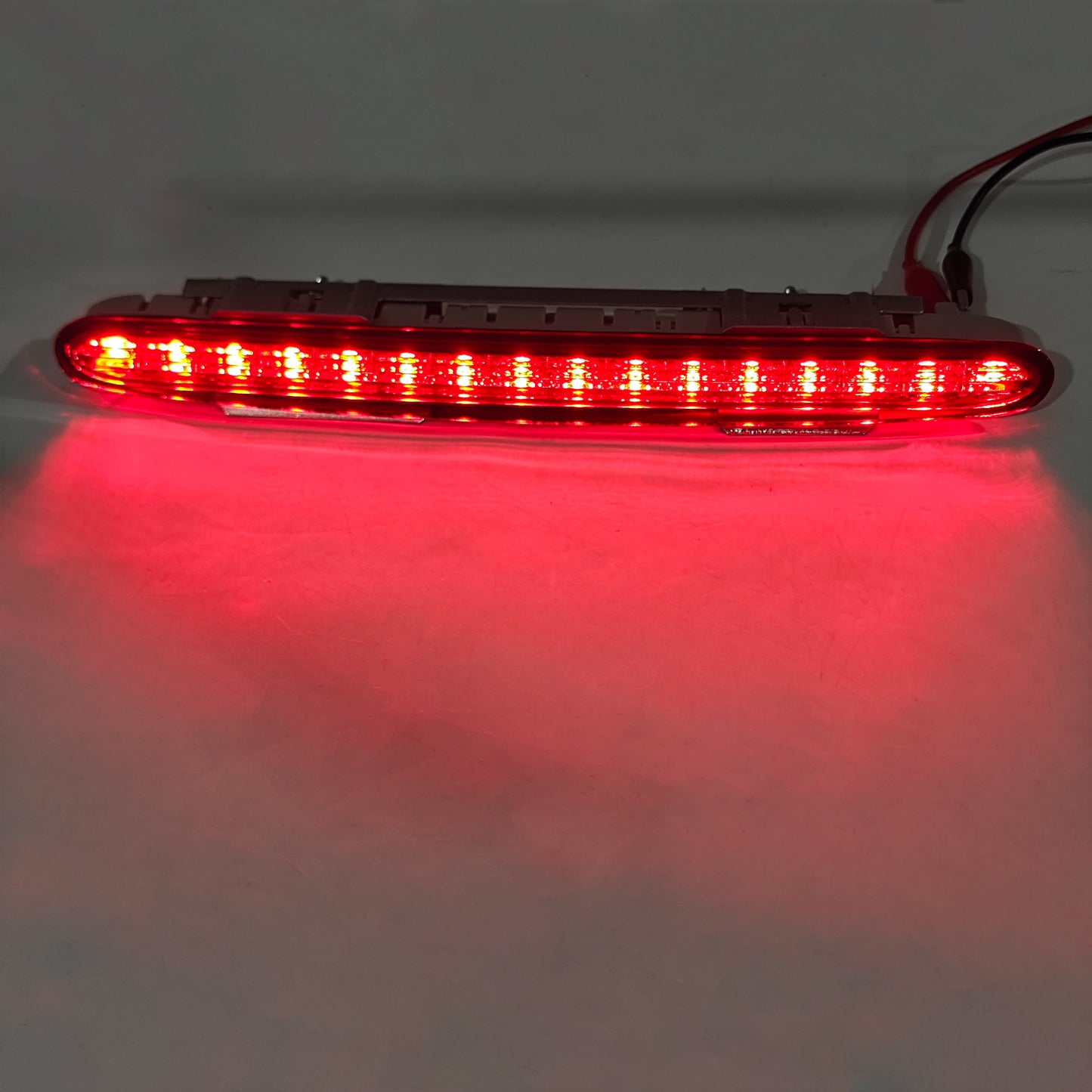 2002-2012 Mercedes Benz SL55 SL550 R230 A2308200956 Rear Third Brake Light Lamp