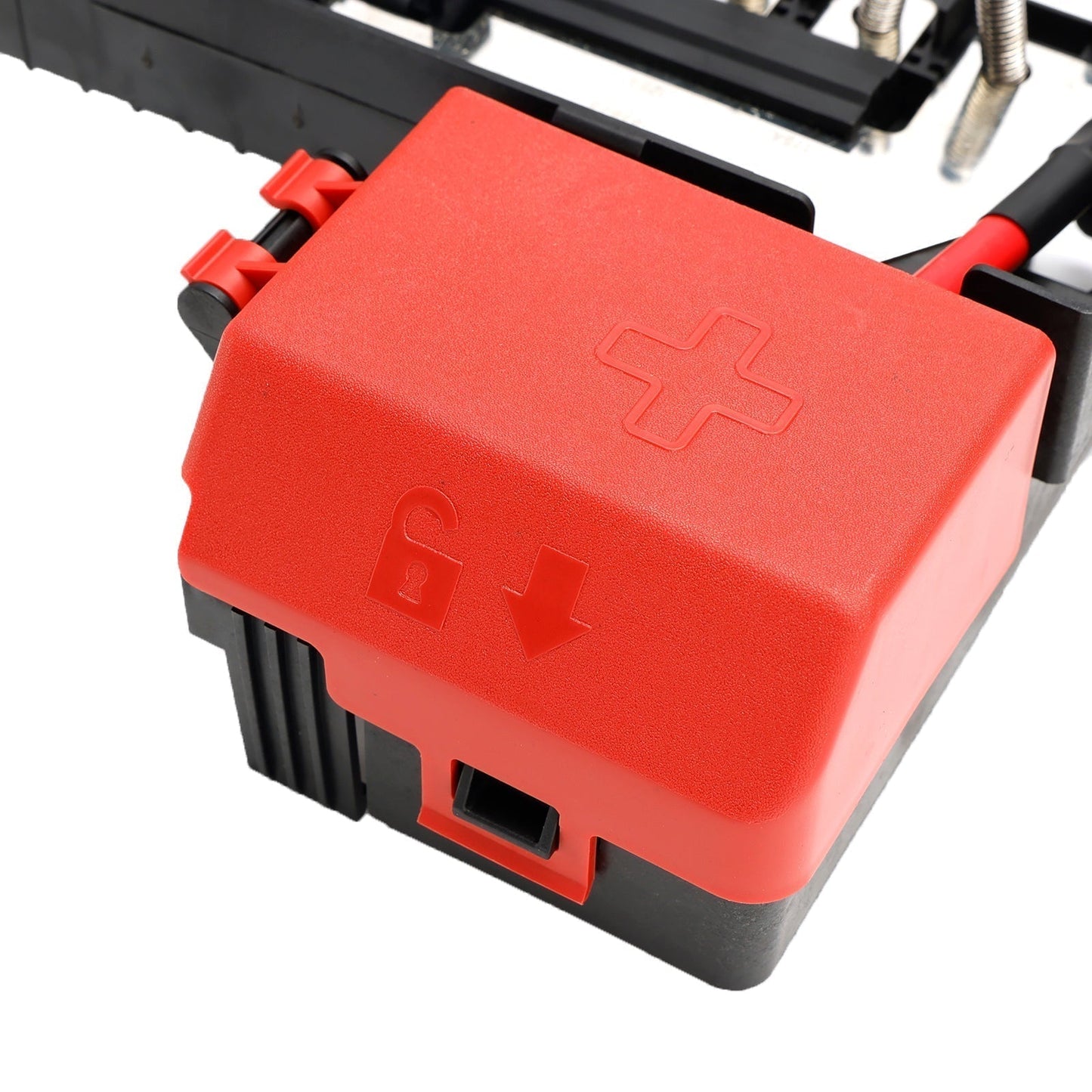 2015-2016 Chevy Silverado 3500 Battery Distribution Engine Compartment Fuse Block 84354716