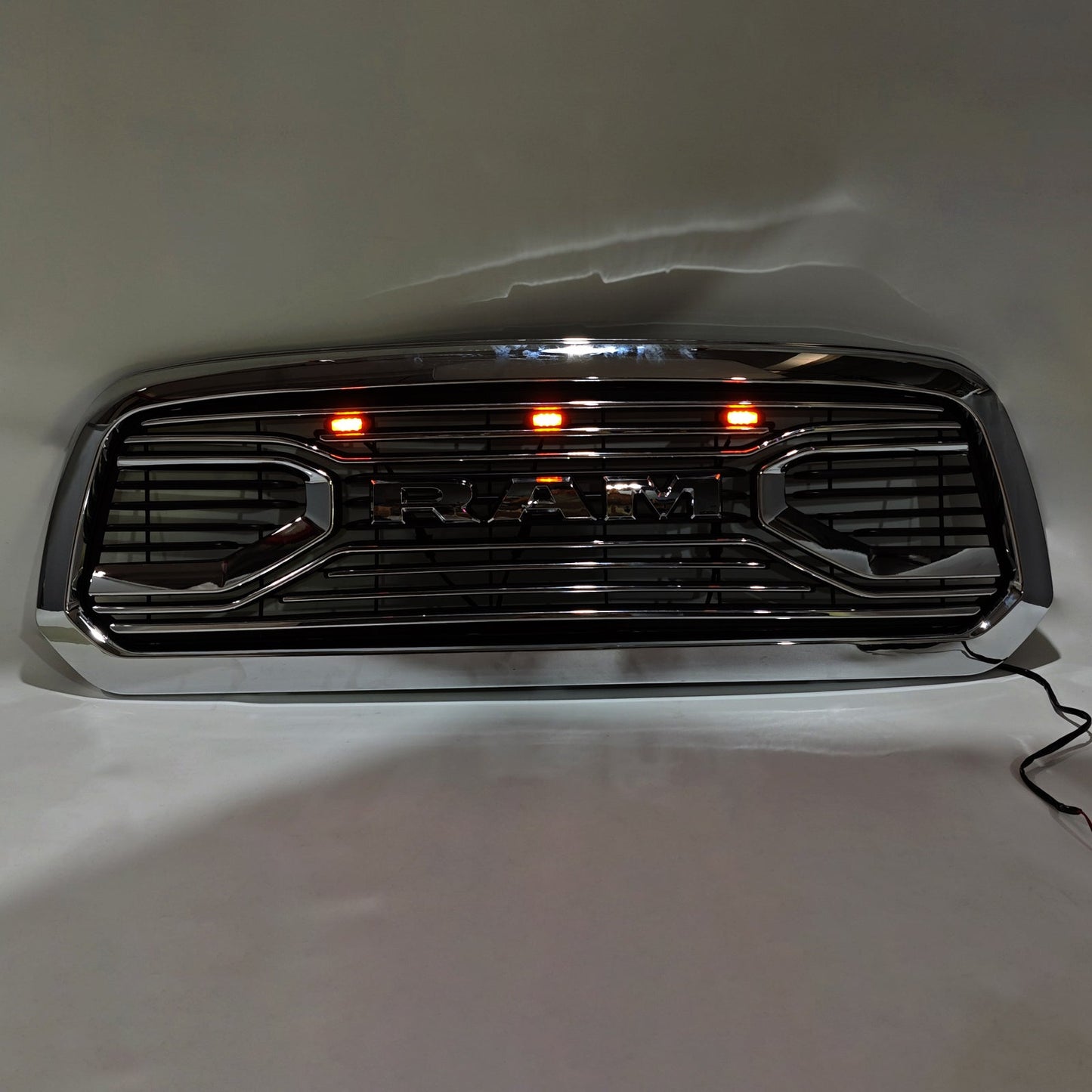 2013-2018 Dodge Ram 1500 2013-2018 Big Horn Style Front Bumper Gril