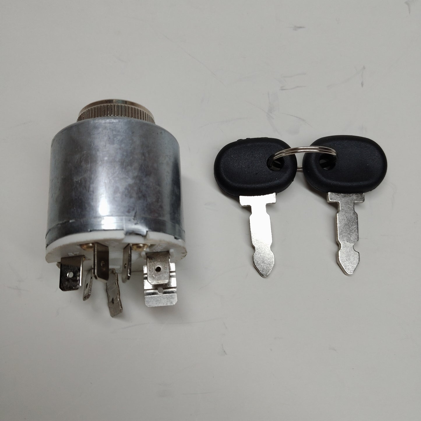 New Holland Tractor COBO 14159000 5146155 5129862 Ignition Switch With Keys