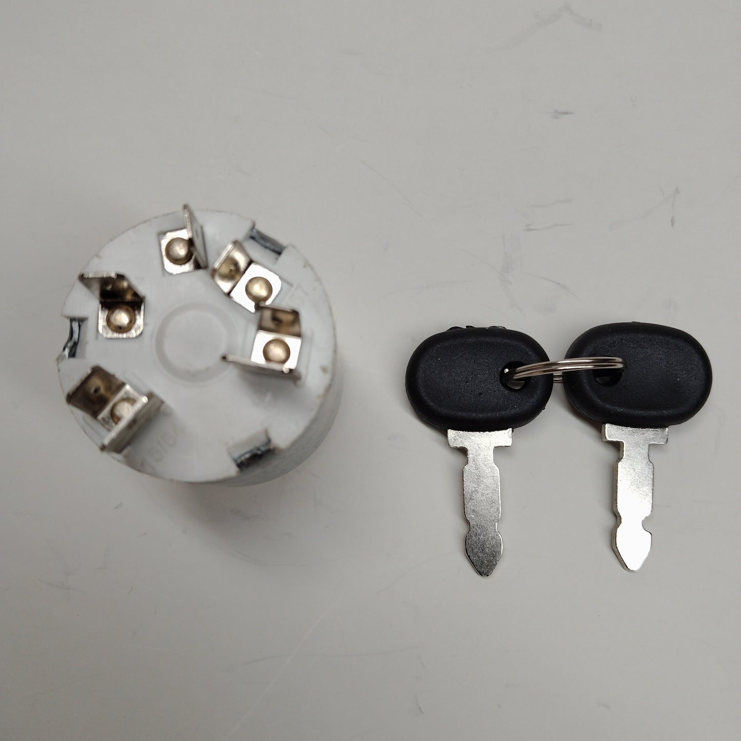 New Holland Tractor COBO 14159000 5146155 5129862 Ignition Switch With Keys