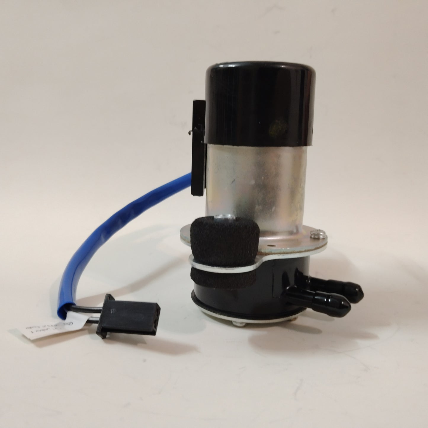 Honda VF1100C Magna 83-86 VF750C Magna V45 82-83 VF700C Magna 1984 Fuel Pump Assembly 16700-MB1-005