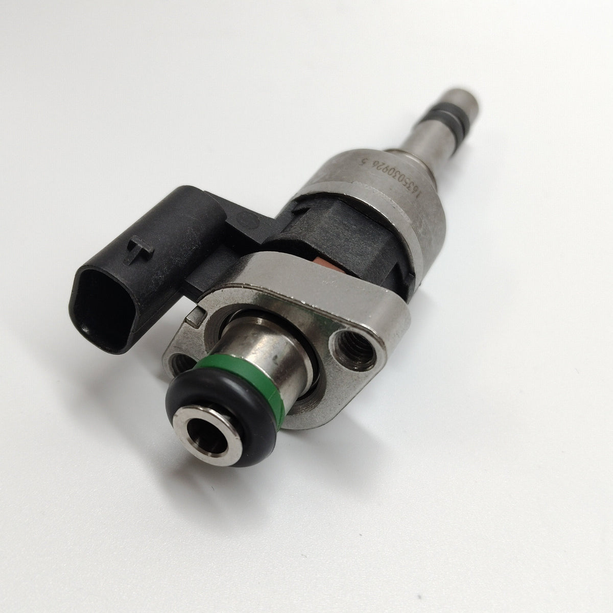 Fuel Injectors 55577403 17067220402 Fit GMC 16-19 Fit Chevry Cruze Malibu 1.4L 1.5L L4