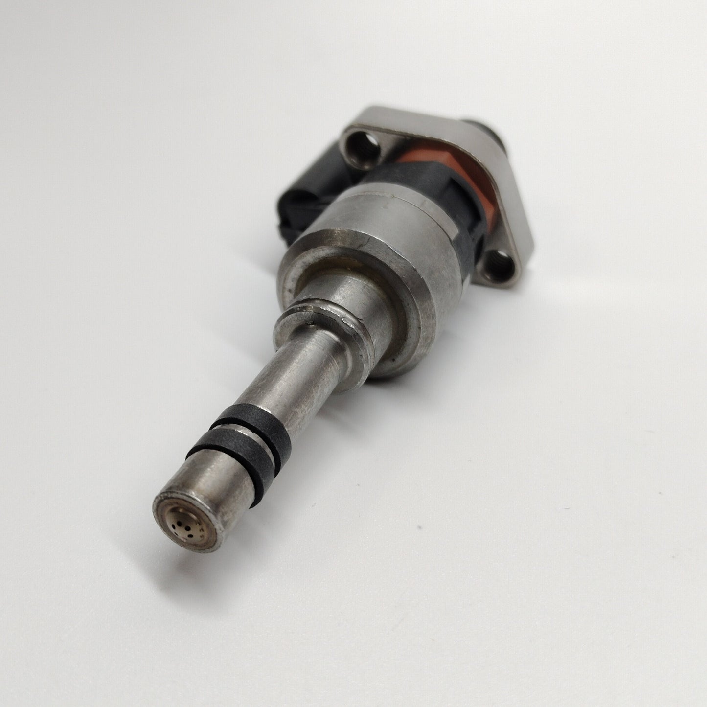 2016-2019 Chevrolet Cruze L/LS/LT/Premier 55577403 17067220402 Fuel Injector