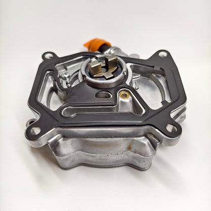 2014-2019 Mercedes Benz CLA250 Brake Vacuum Pump 2701800901 2701800100