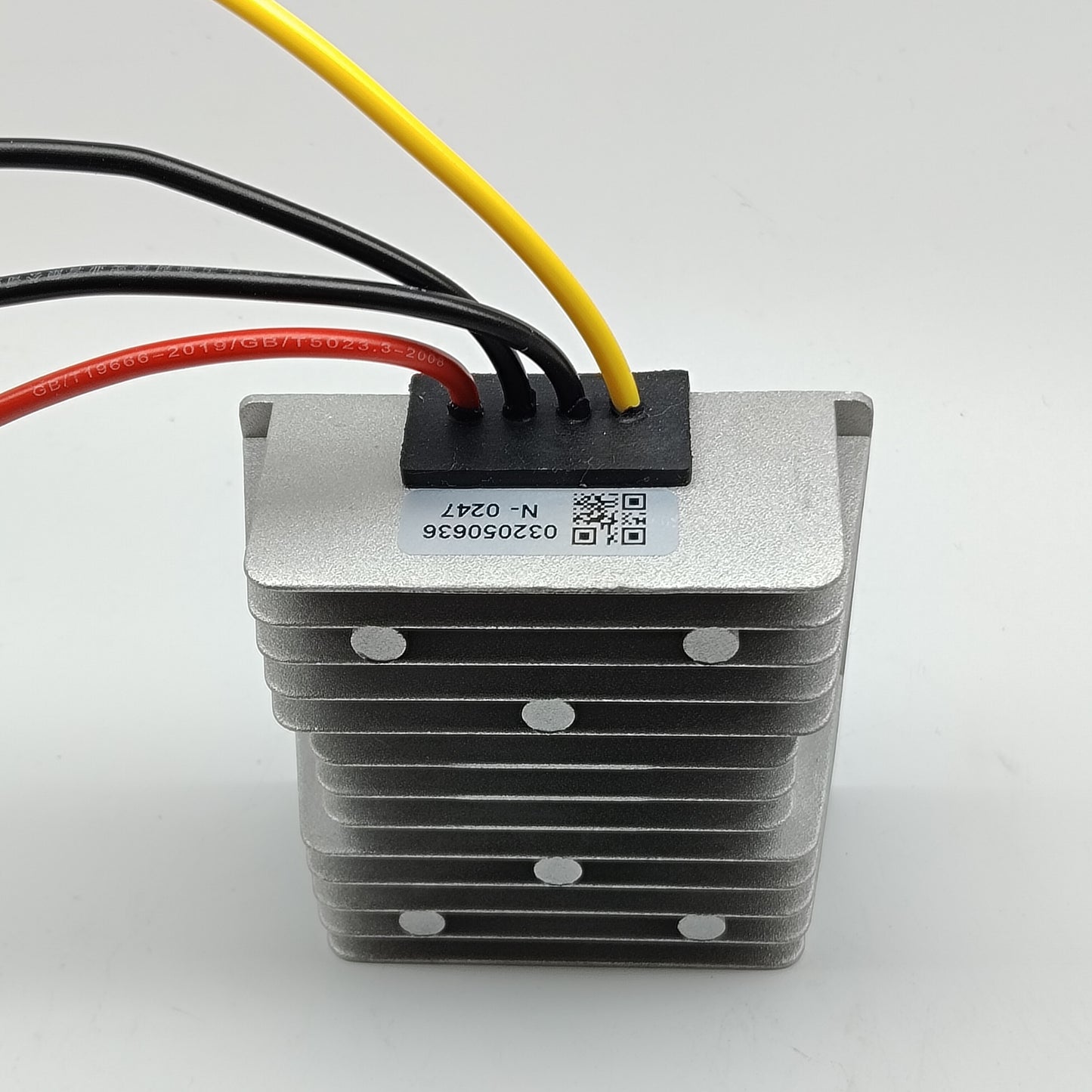 12V/24V to 6V 30A 180W WaterProof Step Down DC/DC Power Converter Regulator