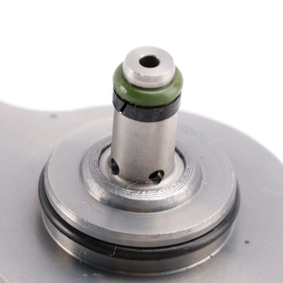 02.2003-12.2008 Mercedes-Benz E-Class E400 CDI Fuel Rail Pressure Relief Limiter Valve 0281002241 A6110780149
